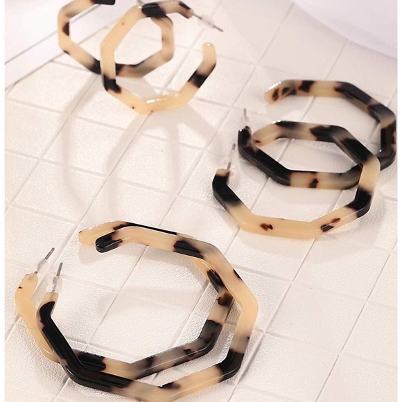 Jewelry - 2/$20 NEW Tortoise Hoop Acrylic Resin Earrings